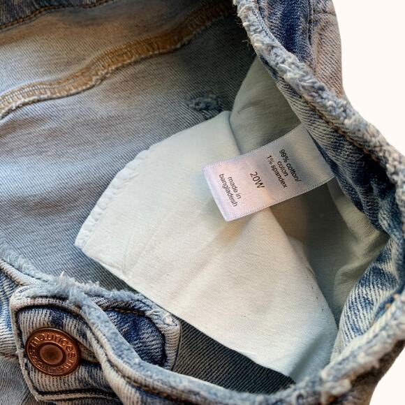 Maurices Denim Mini Skirt Light Wash 20W - Picture 4 of 4